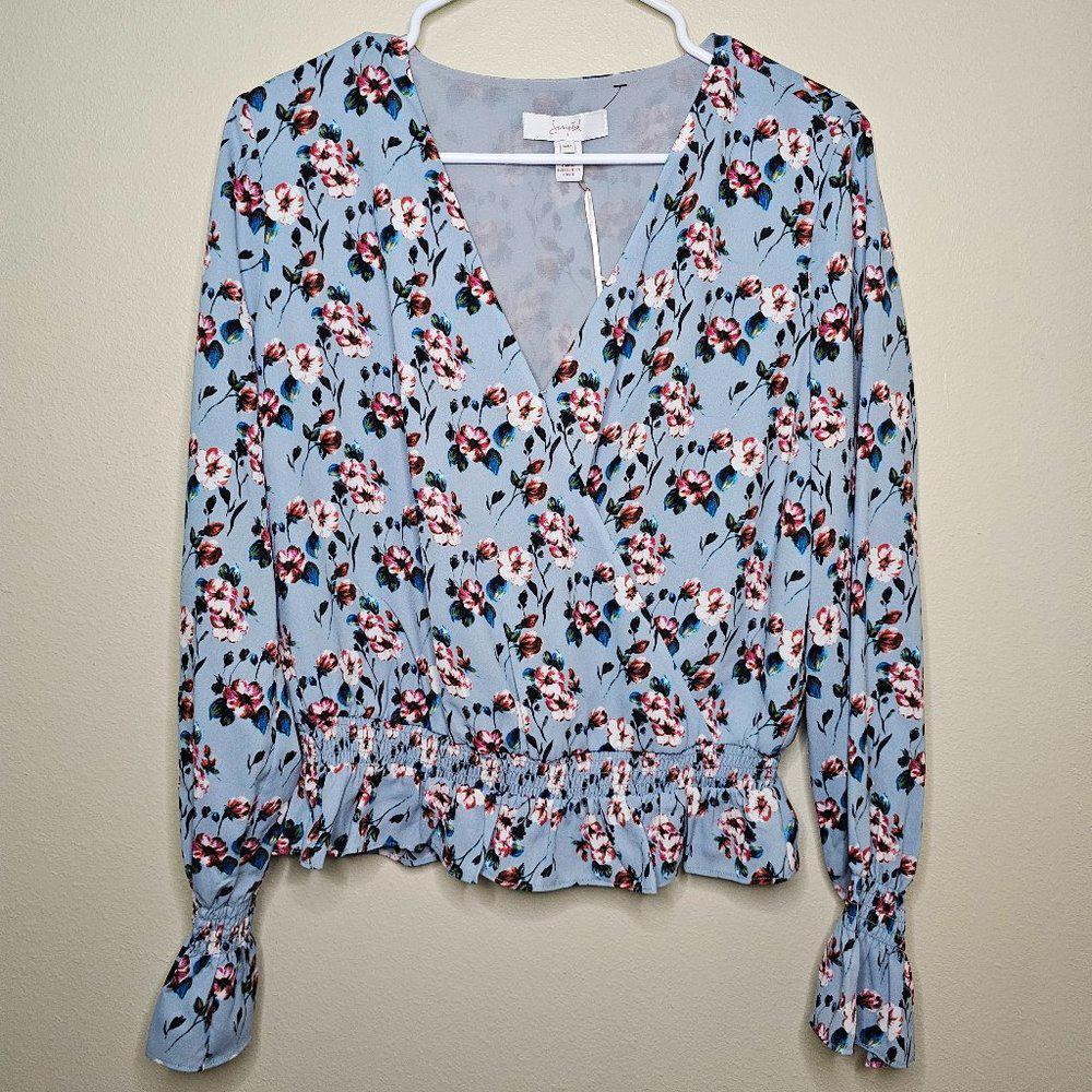 NWT Scripted Women's Blue/Floral Blouse Size Medium